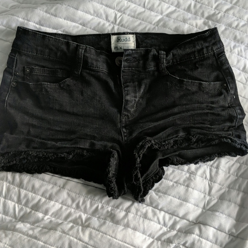 Mudd FLX stretch shorts Black